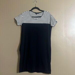 Theory TShirt Dress Sz S Casual Stripe Short Sleeves
Round Neck 100% Pima Cotton